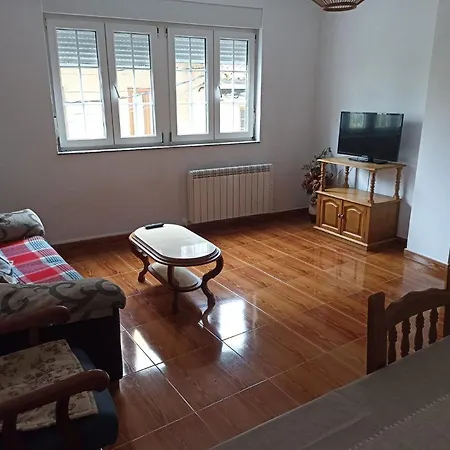 4 Columnas Apartmán Muxia